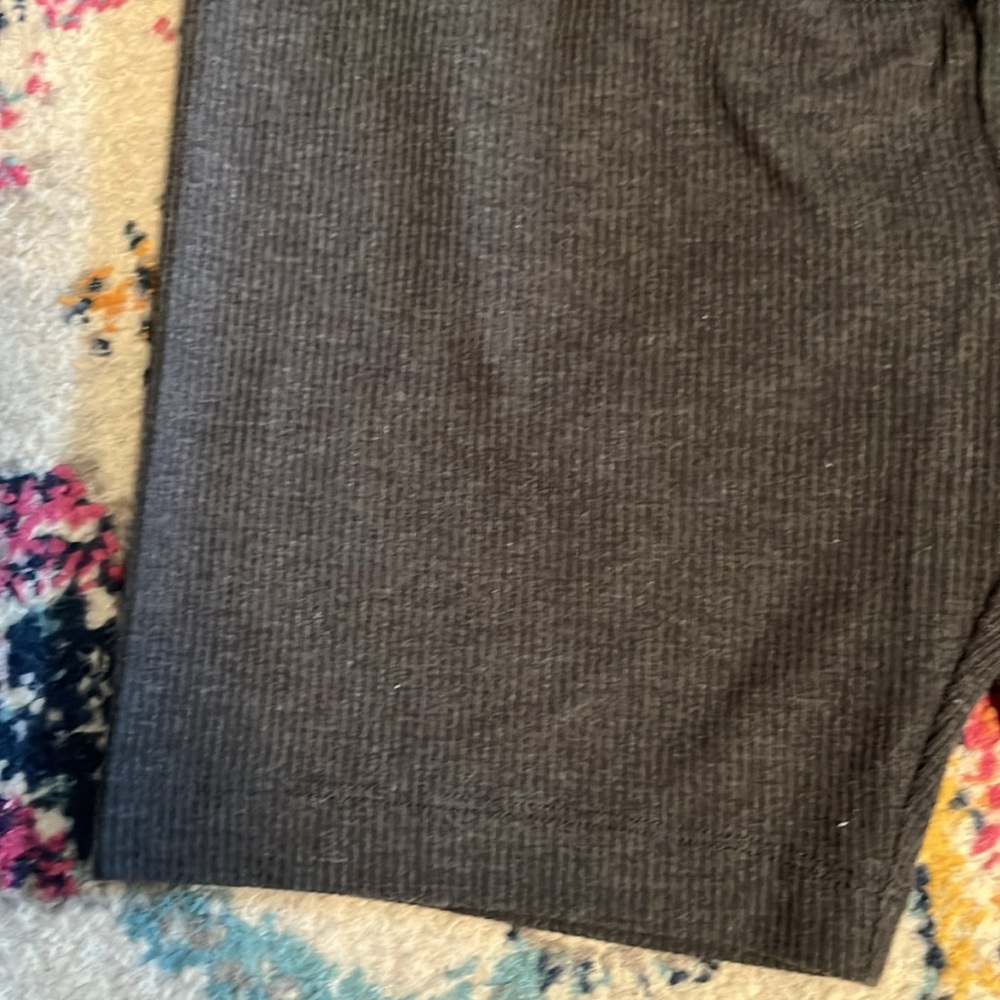 Ribbed Maternity Biker Shorts - Picture 3 of 5
